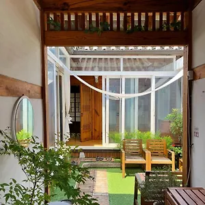 Guest house Seoulstory Hanok
