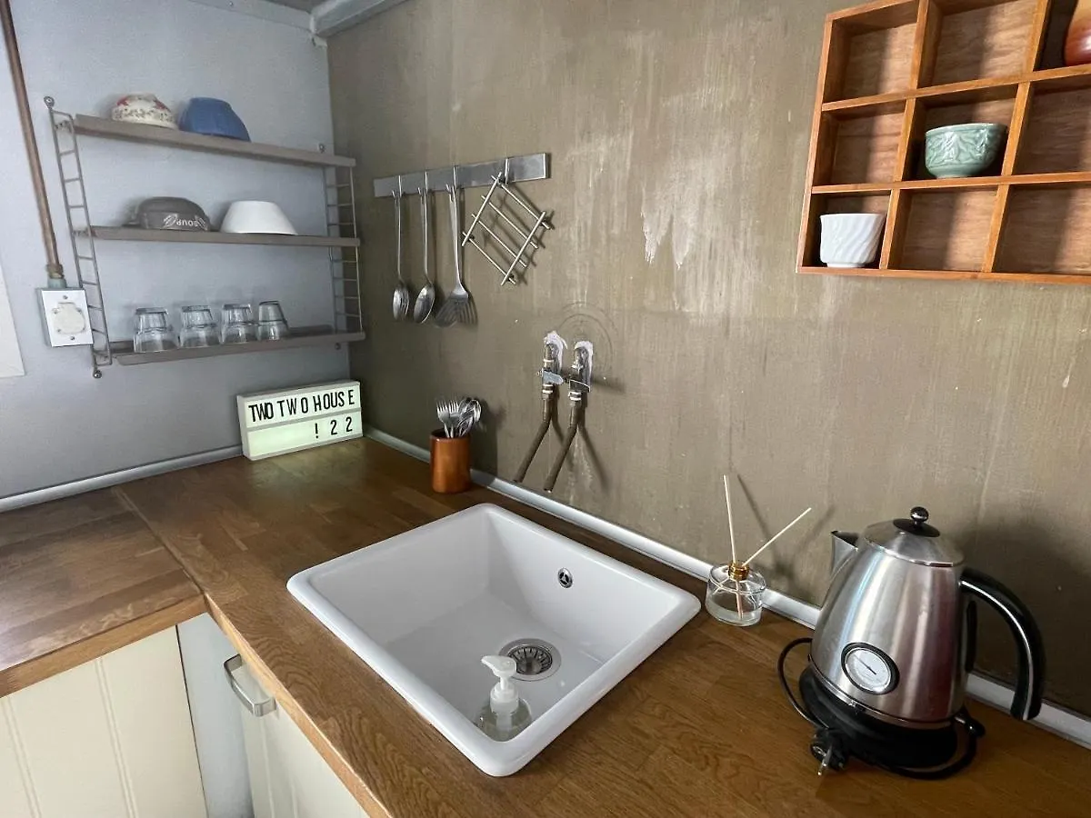 فندق Twotwo House سيول 2*,