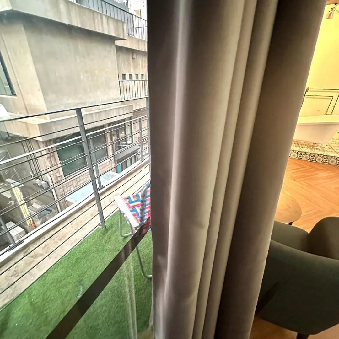فندق Twotwo House سيول 2*,